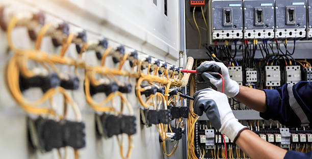 Professional Electrician technician working in Durham, CA